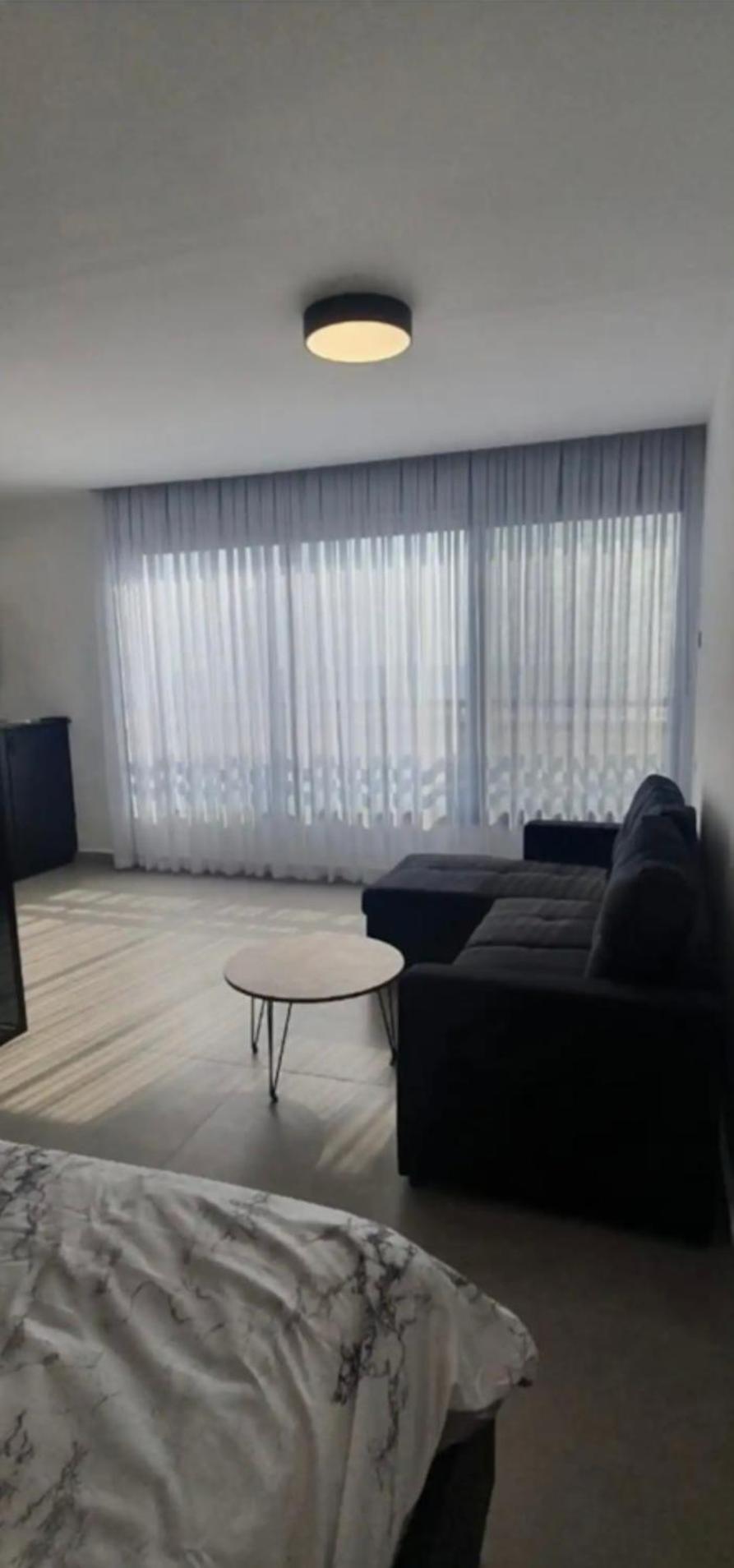 דירות בת ים Ryo 11 דירת נופש חדשה על חוף הים נוף לים מראה חיצוני תמונה